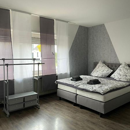 M&M Apartment Düsseldorf Neuss Buitenkant foto