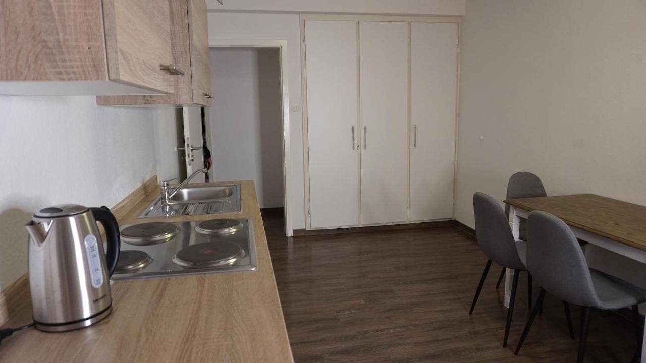 M&M Apartment Düsseldorf Neuss Buitenkant foto