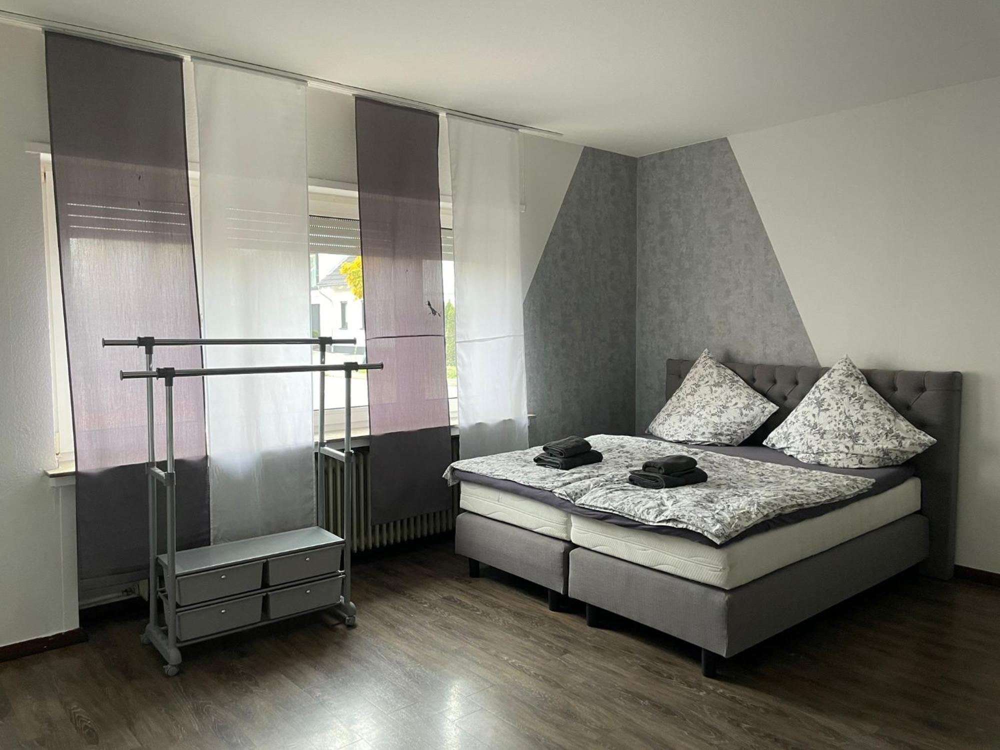 M&M Apartment Düsseldorf Neuss Buitenkant foto